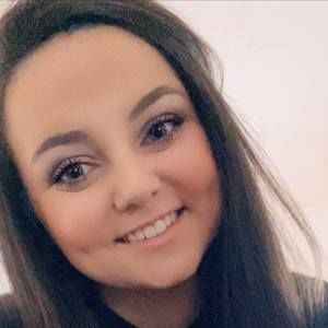 Meet your Posher, Chloe